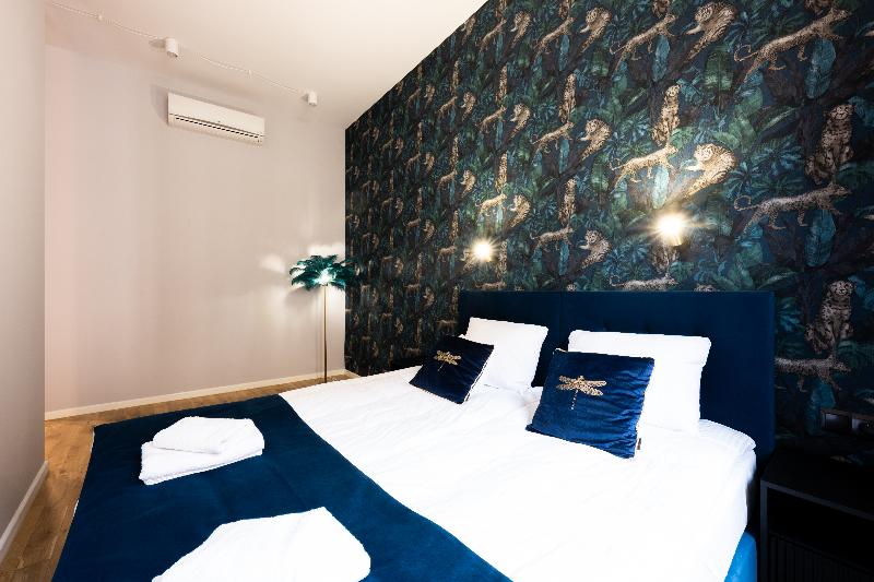 Bracka Main Square Apartments image