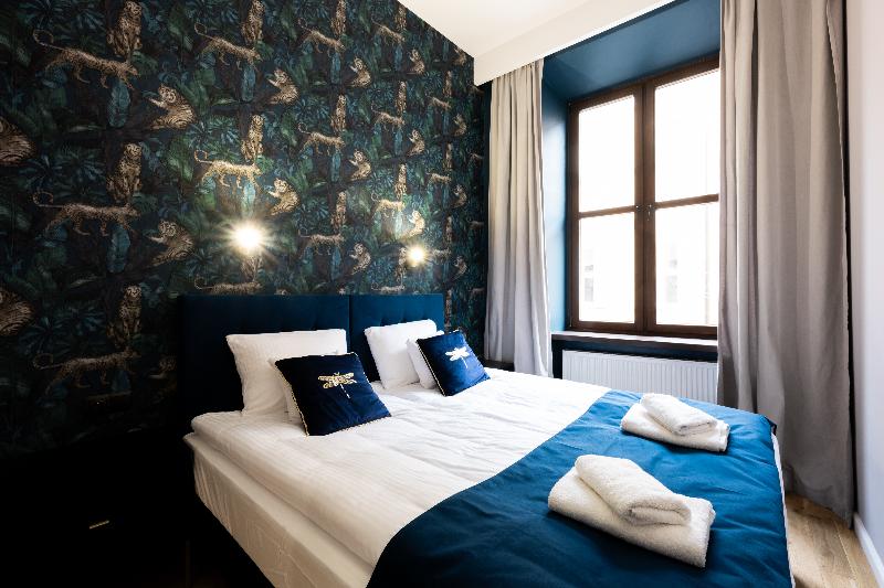 Bracka Main Square Apartments image