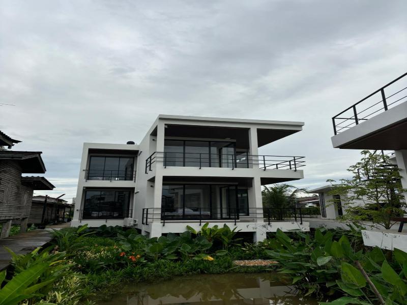 The Episode Boutique Hotel image
