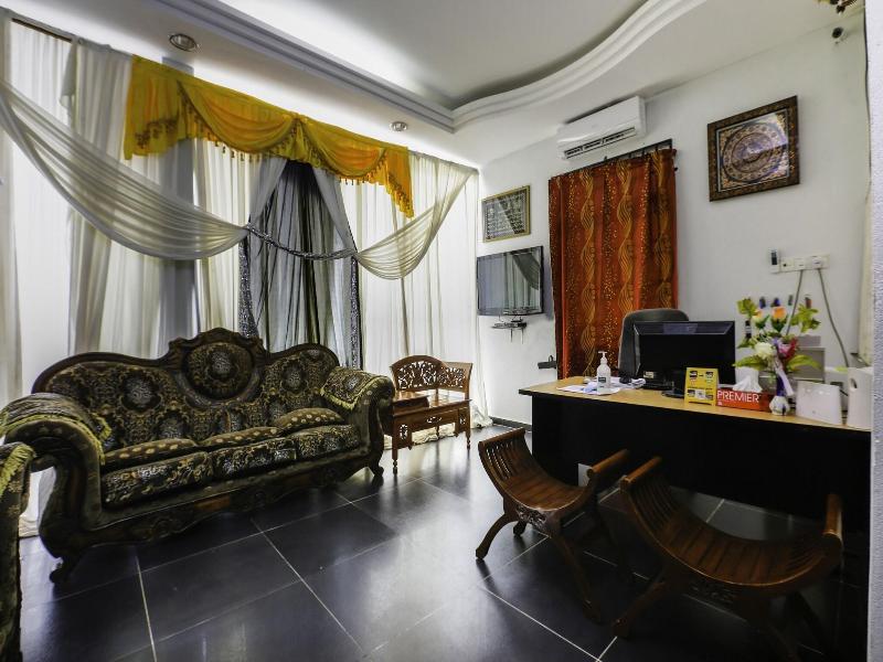 Oyo 89933 Nun Hotel