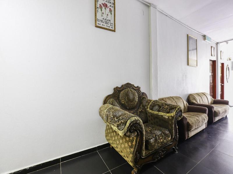 Oyo 89933 Nun Hotel