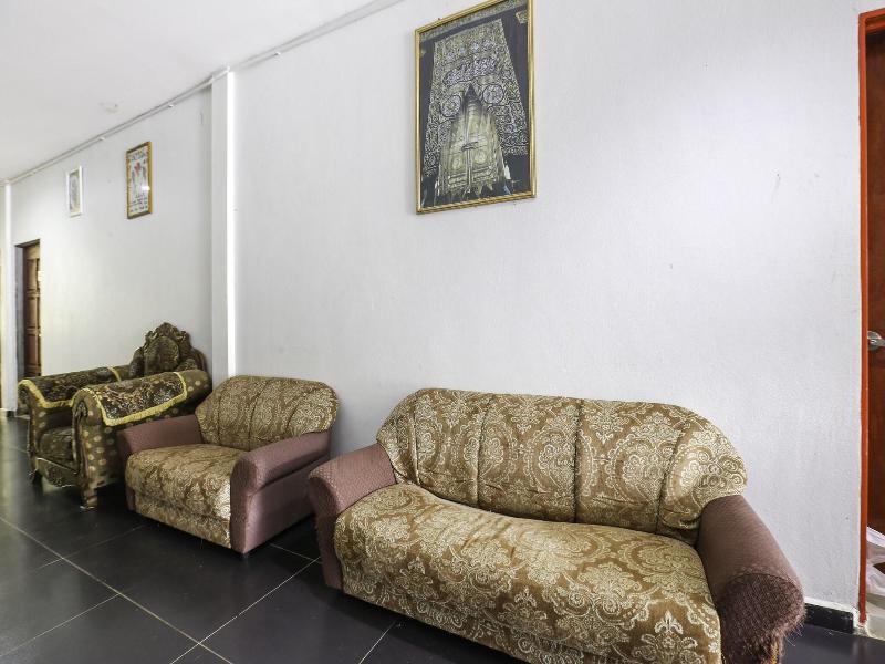 Oyo 89933 Nun Hotel