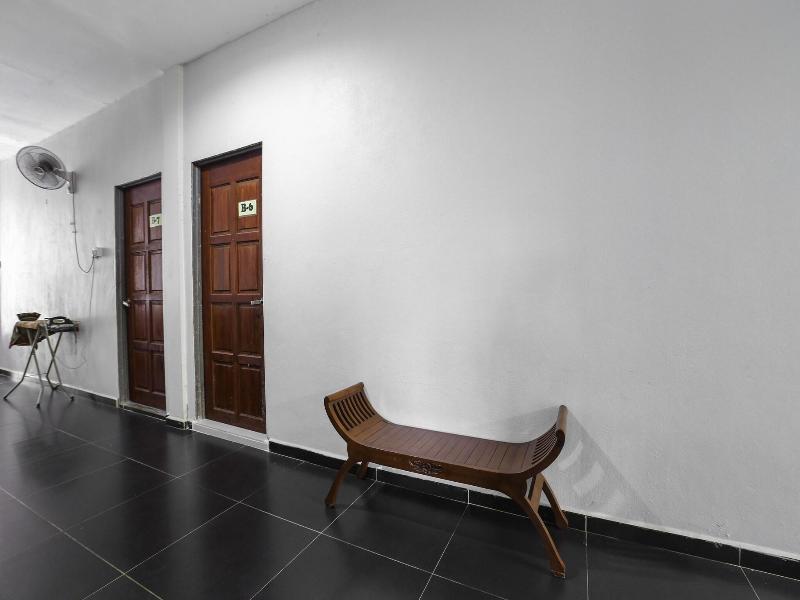 Oyo 89933 Nun Hotel