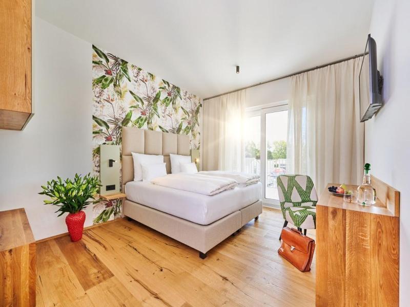 Hotel Der Einrichter image