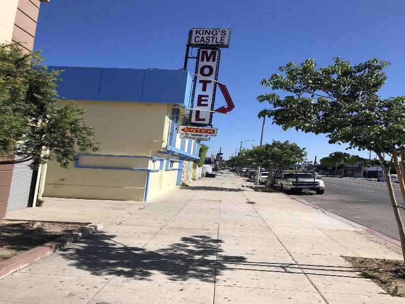 Kings Castle Motel image