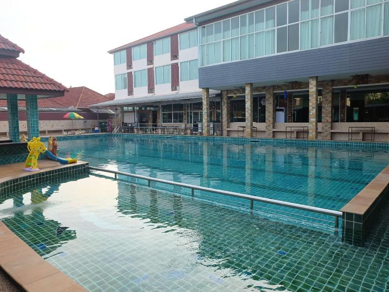 Tuscany Hotel By Skypark
