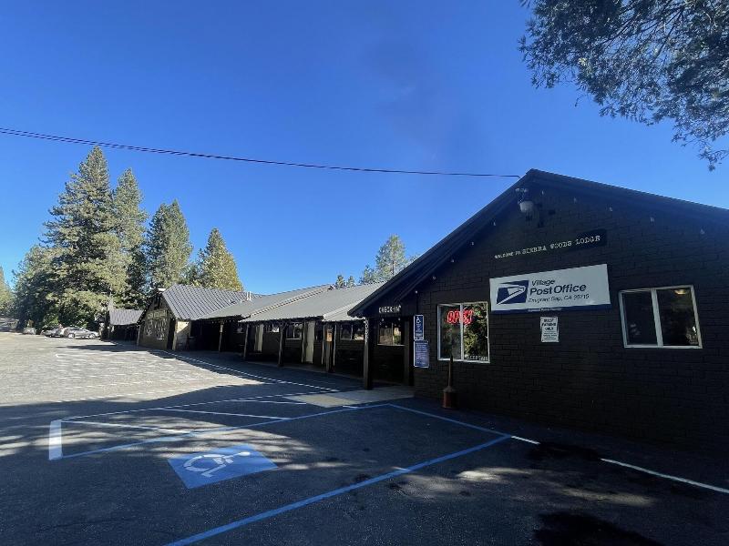 Sierra Woods Lodge image