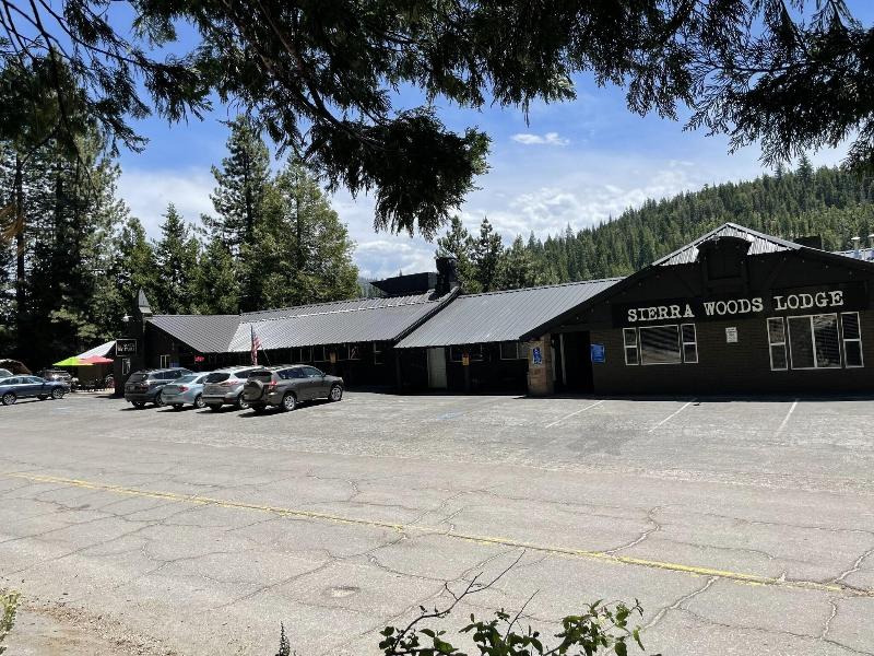 Sierra Woods Lodge image