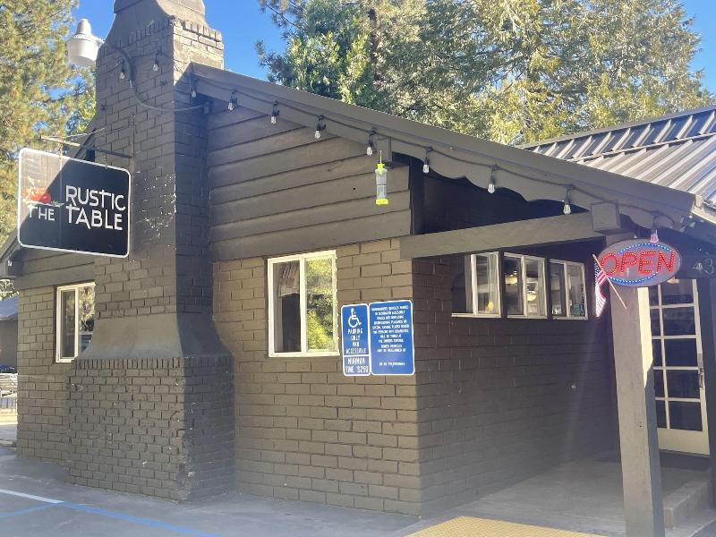 Sierra Woods Lodge image