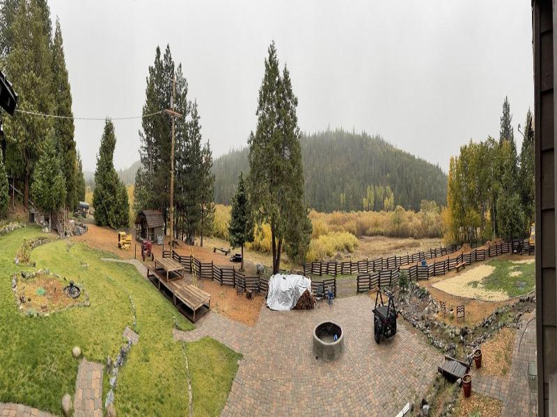 Sierra Woods Lodge image