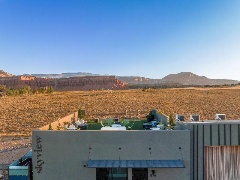 Skyview Hotel, Torrey