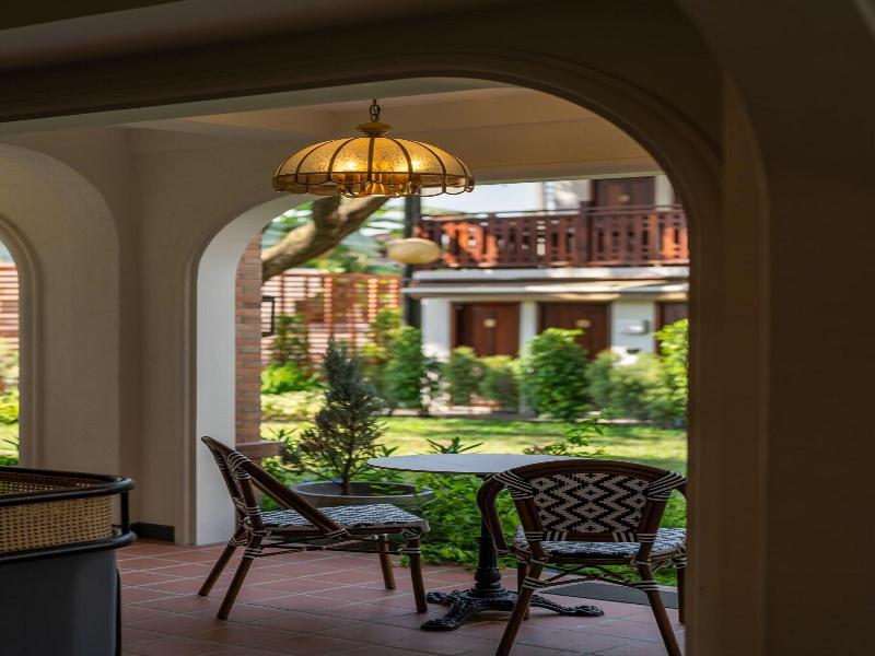 Shamrock Chiangmai Hotel image