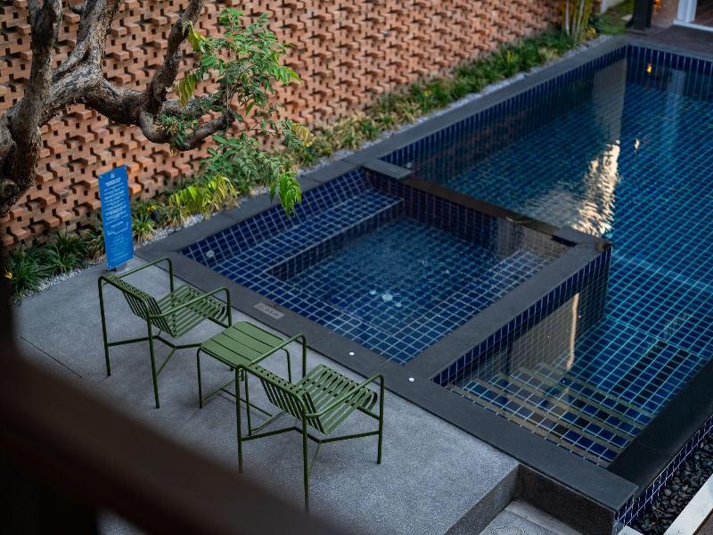 Shamrock Chiangmai Hotel image