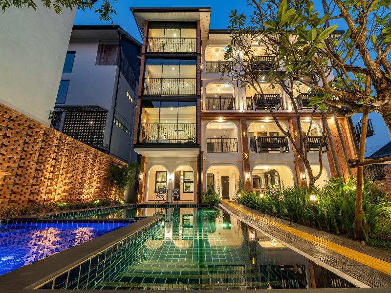 Shamrock Chiangmai Hotel image