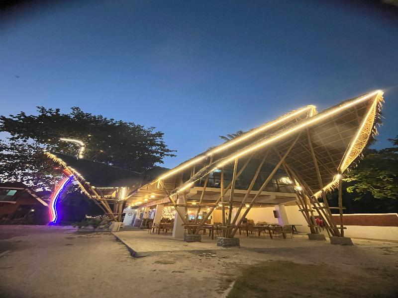 On Board Panglao Beach Hostel And Resort image