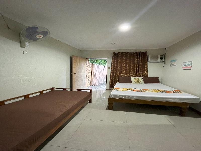On Board Panglao Beach Hostel And Resort image