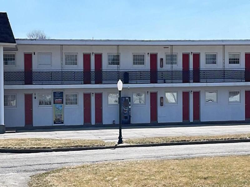 Motel Boutique By Wolf Inn image