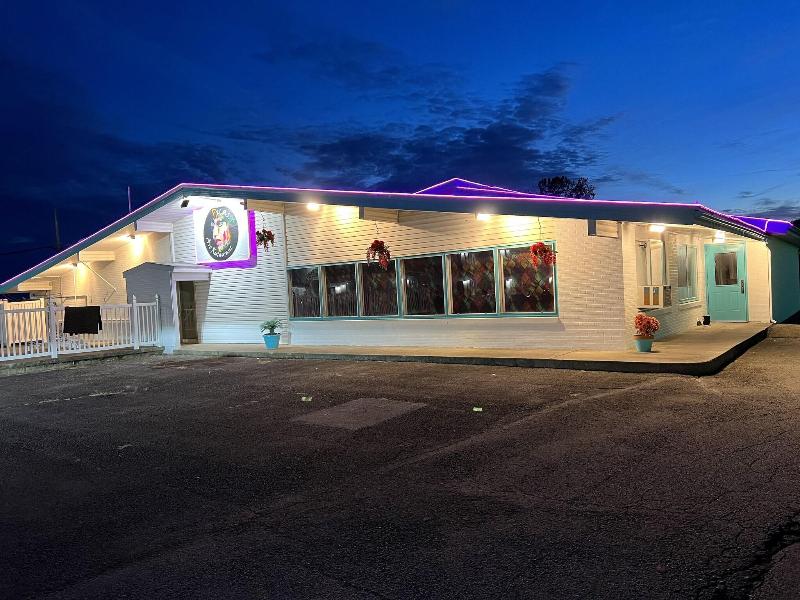 Motel Boutique By Wolf Inn image