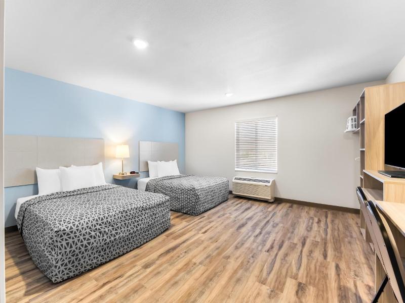 Queen Suite with Two Queen Beds - Non Smoking