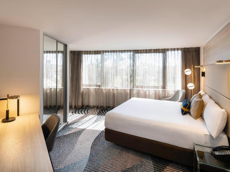 Novotel Sydney Parramatta image