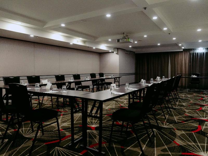 Novotel Sydney Parramatta image