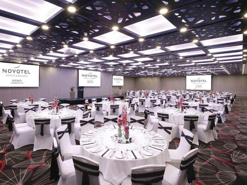 Novotel Sydney Parramatta image