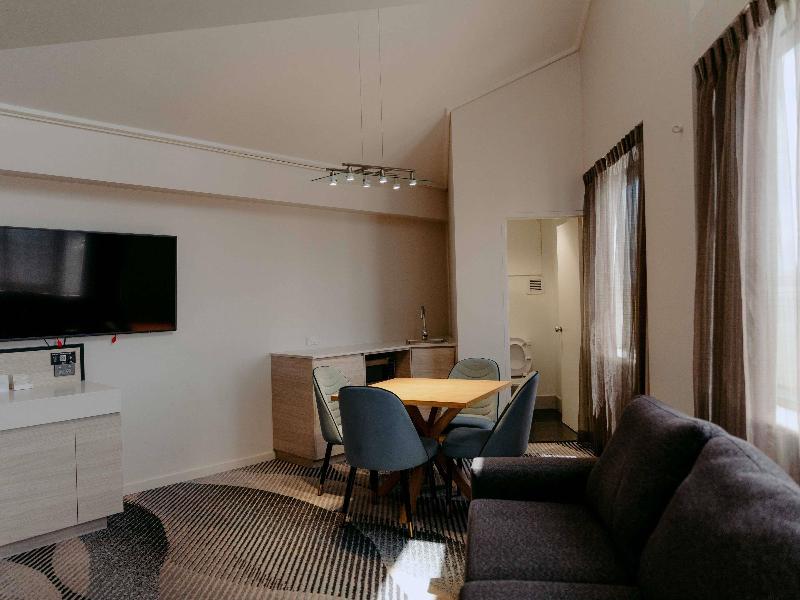 Novotel Sydney Parramatta image