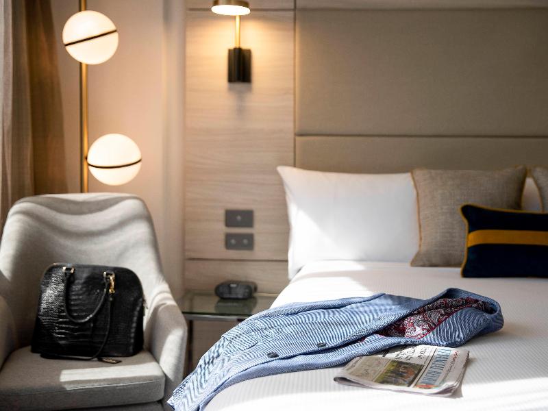 Novotel Sydney Parramatta image