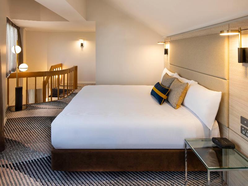Novotel Sydney Parramatta image