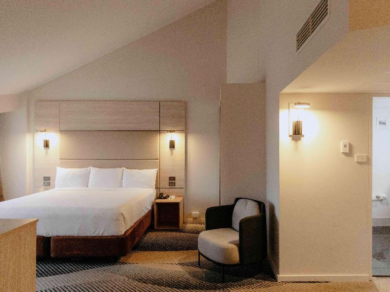Novotel Sydney Parramatta image