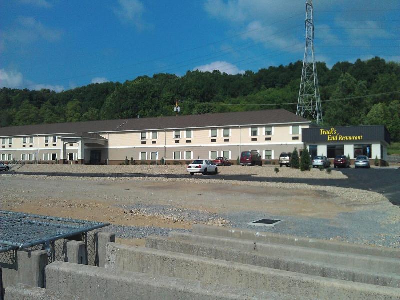 Ambridge Inn image