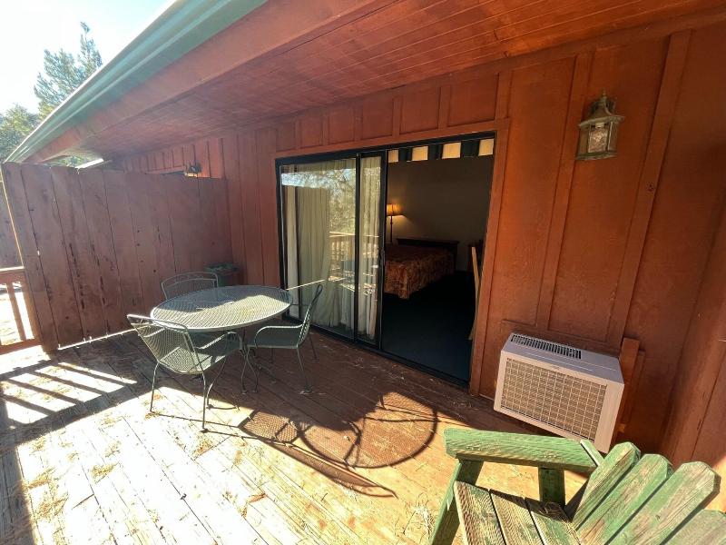 Whispering Pines Lodge