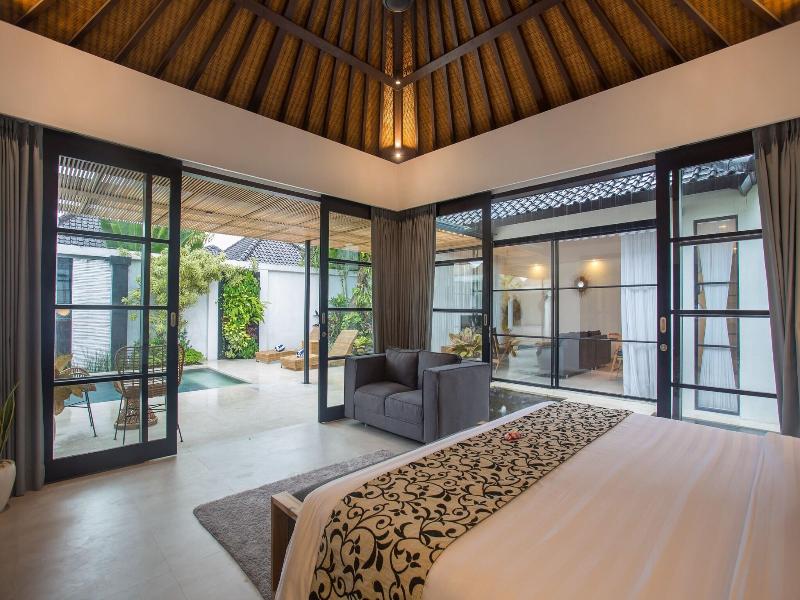 The Kons Villa Bali Seminyak image