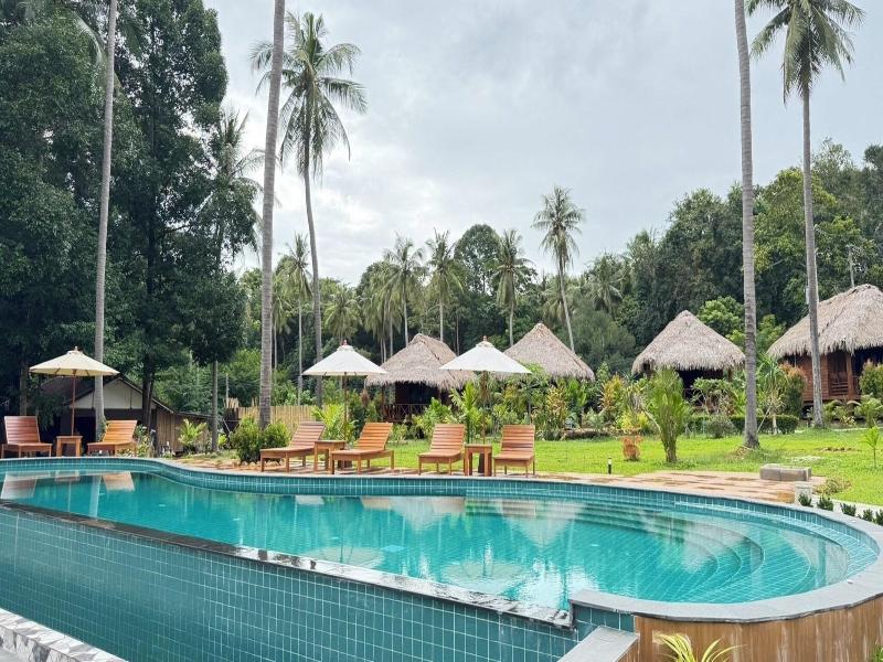 Coco Canopy Boutique Resort image