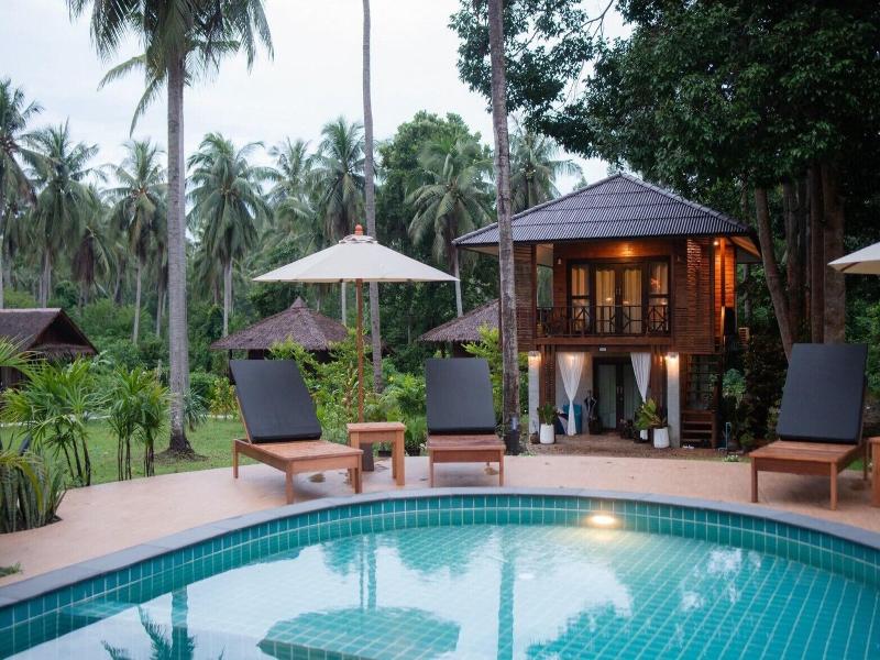Coco Canopy Boutique Resort image