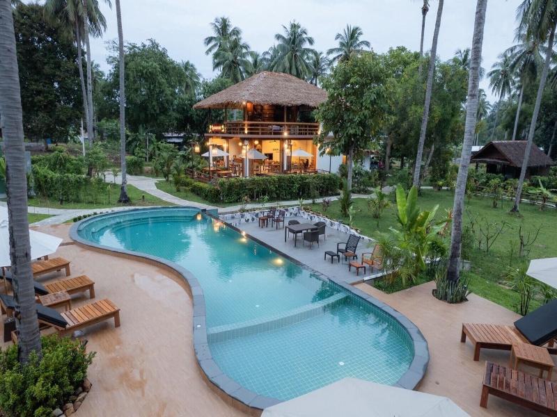 Coco Canopy Boutique Resort image