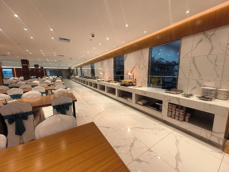 Royal International Hotel image