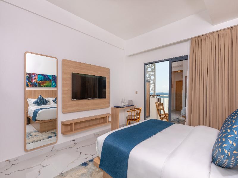 Arrival Beach And Spa At Gulhi image