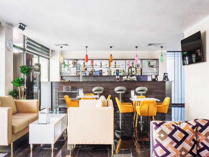 Rich Park Hotel image