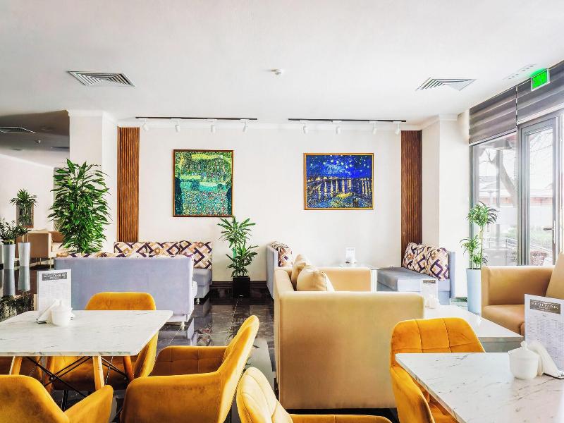Rich Park Hotel image