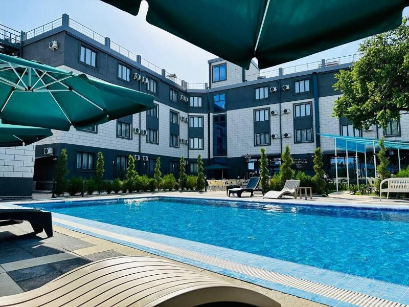 Rich Park Hotel image