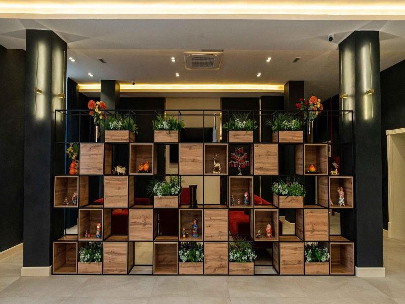 Garnet Mir Hotel image