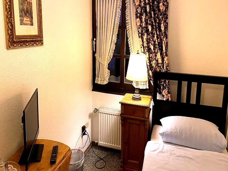 Hotel Zur Post Dabringhausen image