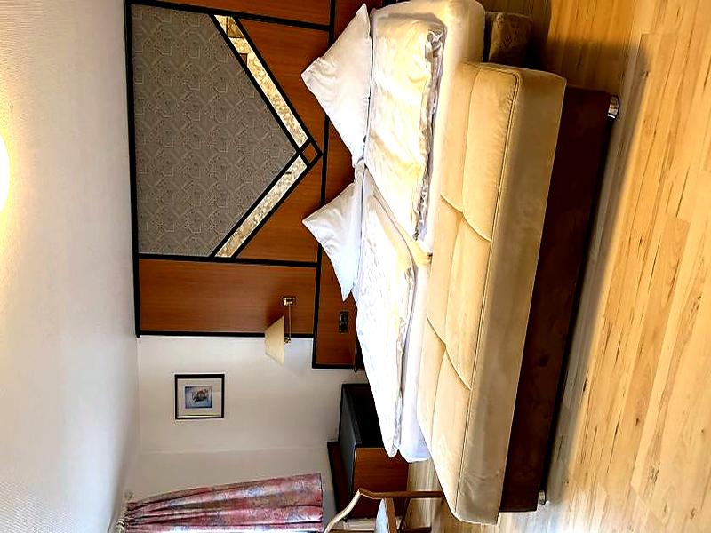 Hotel Zur Post Dabringhausen image