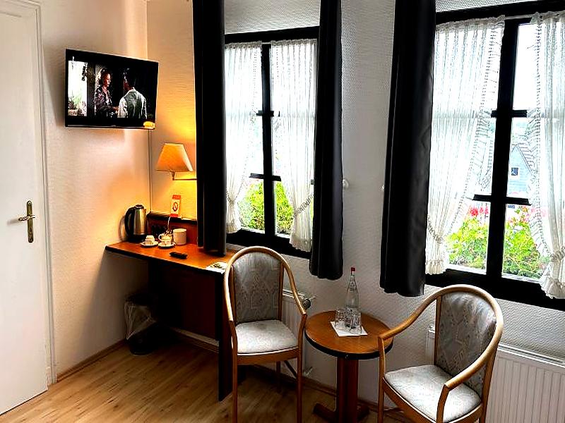 Hotel Zur Post Dabringhausen image
