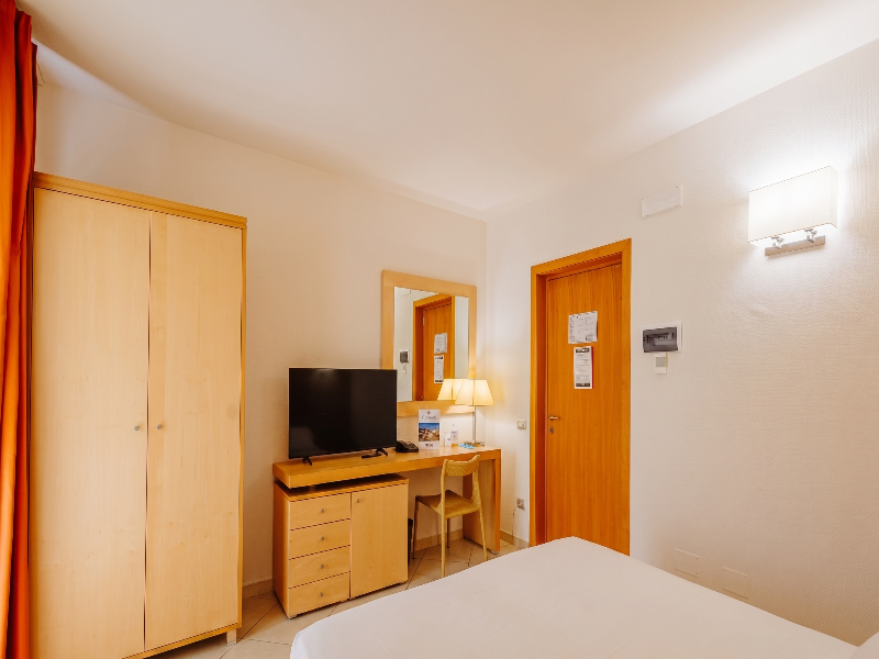 Valtur Baia Del Gusmay Beach Resort image