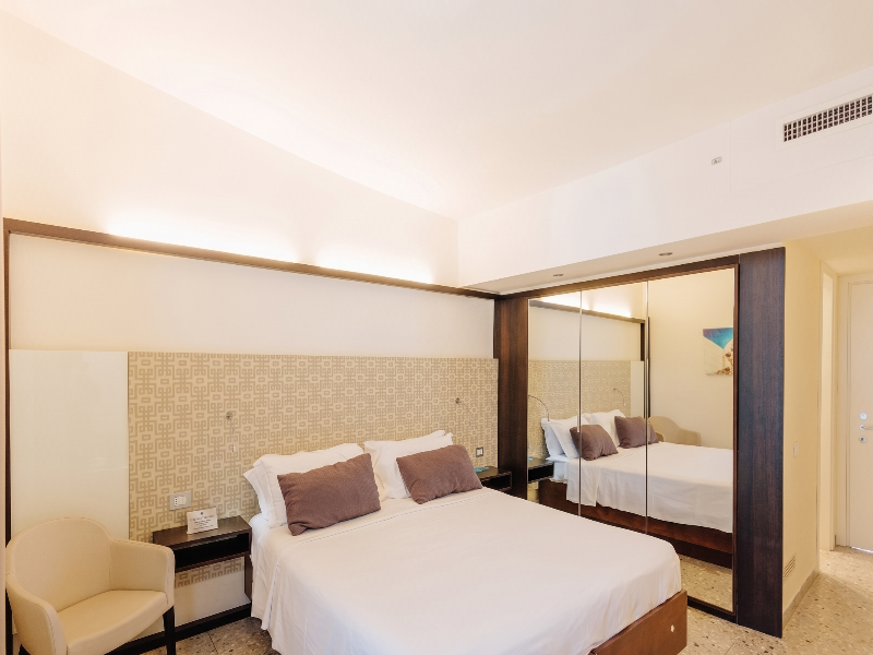 Valtur Baia Del Gusmay Beach Resort image