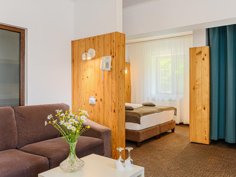 Hotel Cota 1000 image