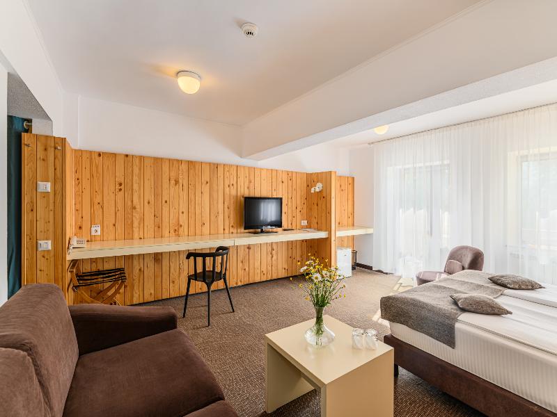 Hotel Cota 1000 image