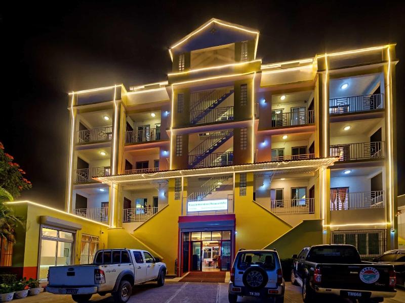Riverside Hotel image